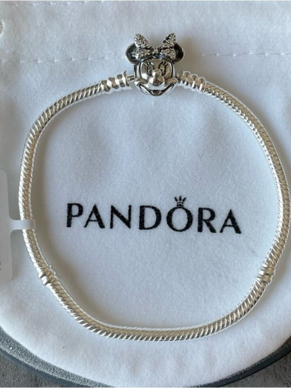 Pandora bracelet Minnie Mouse clasp snake chain bracelet new 8.3 inches 21cm